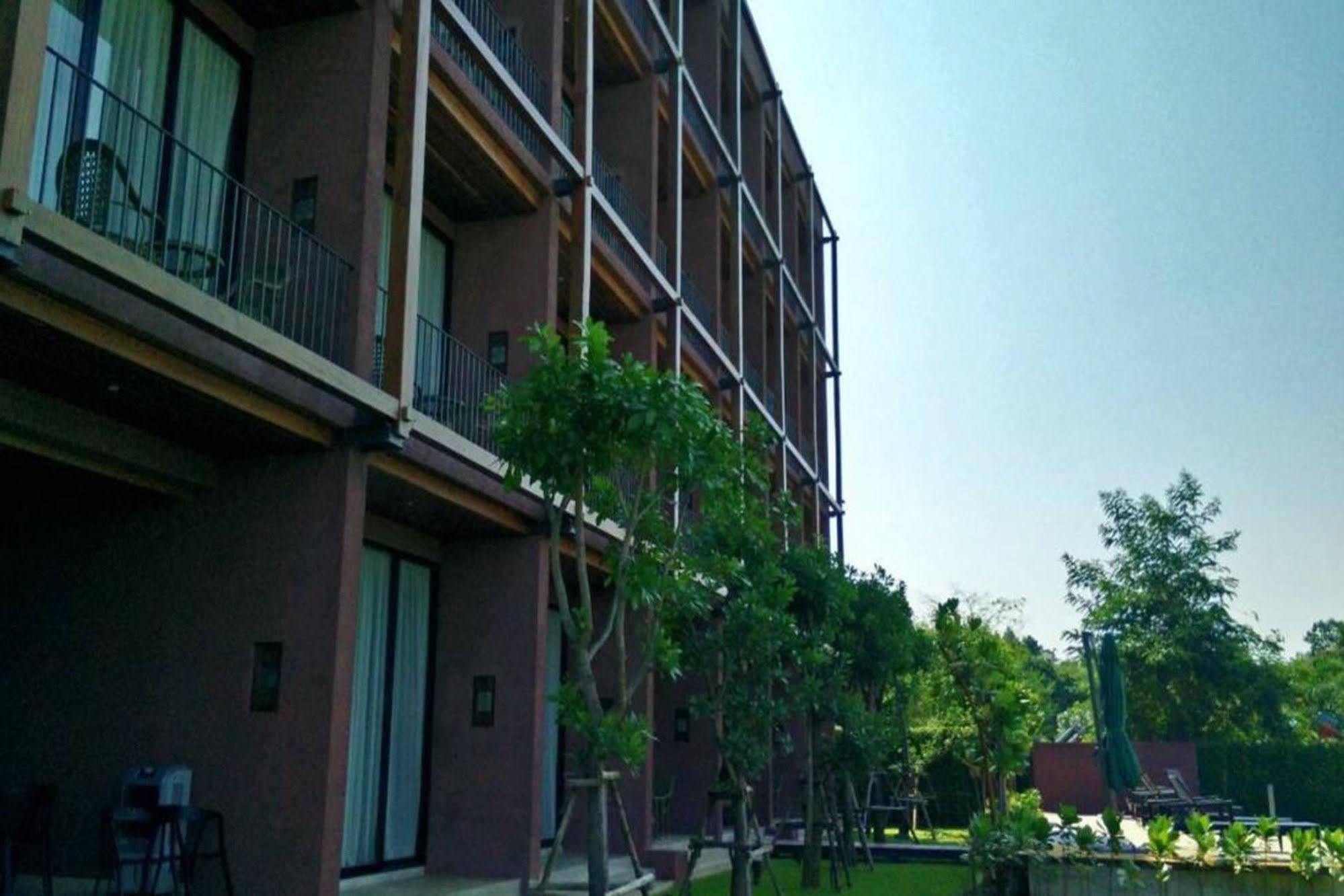 The Glory River Kwai Hotel Kanchanaburi Exterior photo
